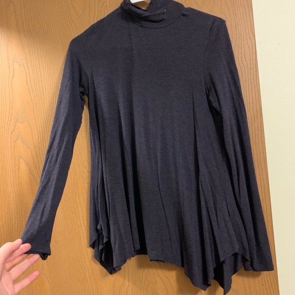 Flowy turtleneck - Picture 1 of 1